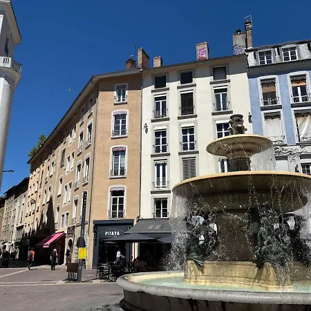 Rue Chenoise Hyper Centre Appartement Grenoble